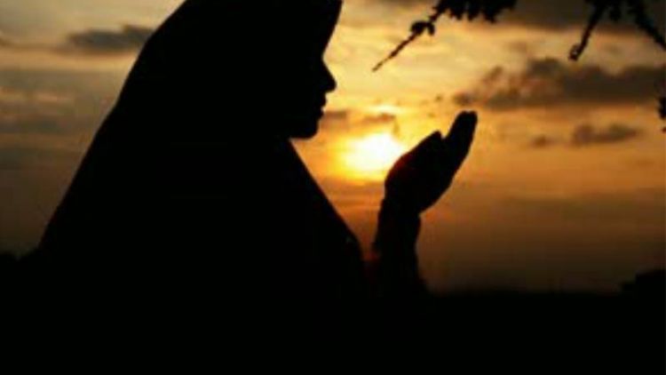 Untukmu yang Cintanya Tidak Dapat Kuraih Namun Selalu Kusebut Dalam Doa