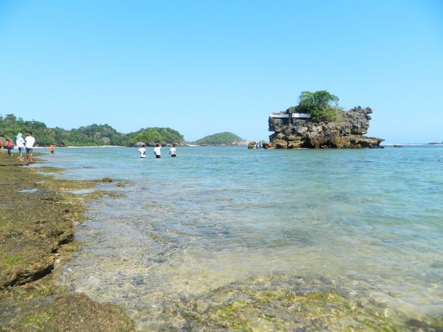 Pantai Kondang Merak yang asyik buat tempat kemah