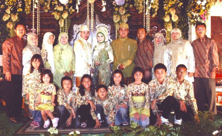 Urusan banyak pihak