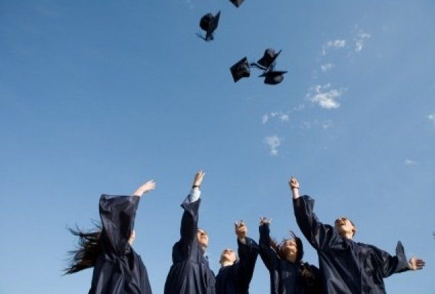 Hal-Hal yang Bakal Dirasain Fresh Graduate Ketika Panggilan Pekerjaan Belum Menghampiri
