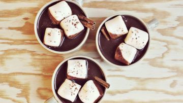10 Resep Hot Chocolate Rumahan yang Rasanya Lebih Nikmat Dari Pelukan