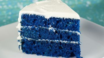 Resep Lengkap Blue Velvet Cake yang Bisa Kamu Buat Cuma Pakai Rice Cooker!