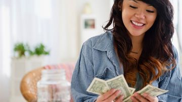 6 Cara Mengatur Uang Bulanan dan Gaji– Biar di Akhir Bulan Kamu Gak Merana Lagi