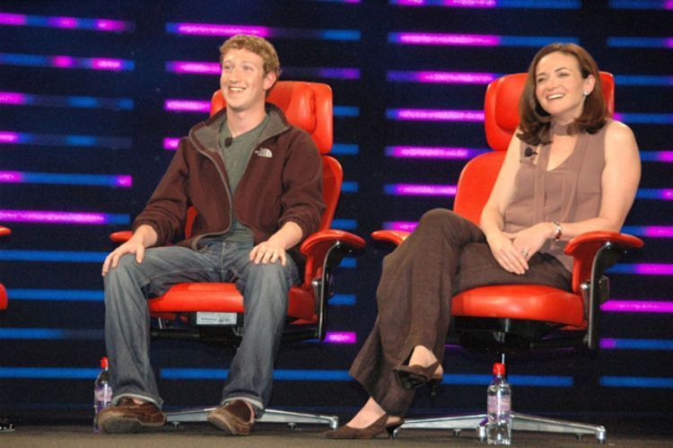 Mark Zuckerberg dan Sheryl Sandbreg