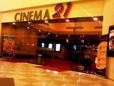 Bioskop, tempat yang tak pernah sepi.