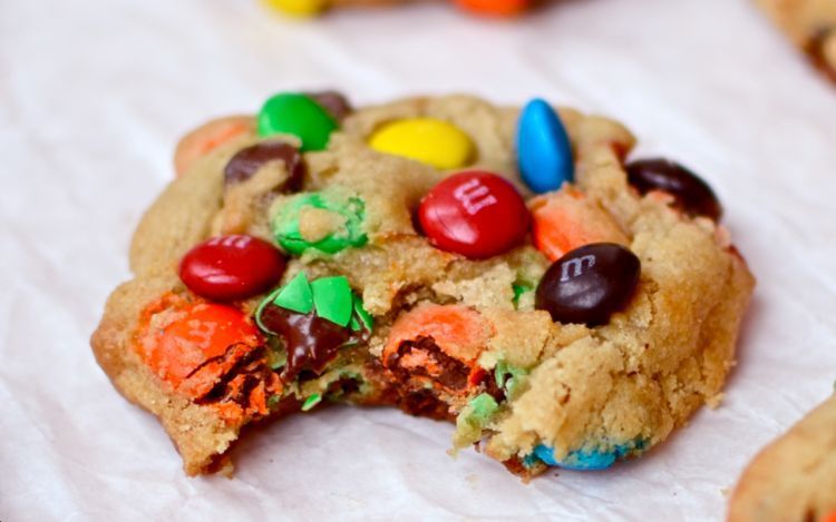 6 Kudapan Mudah Bikinan Sendiri dengan Bahan Baku Snack Kemasan yang Gampang Ditemui 7 cookies