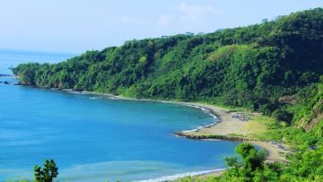Daftar Teluk di Pulau Jawa yang Keren & Mempesona