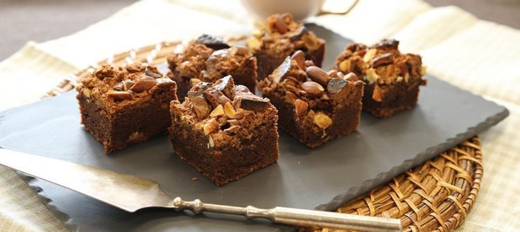 6 Kudapan Mudah Bikinan Sendiri dengan Bahan Baku Snack Kemasan yang Gampang Ditemui 11 tim tam brownies