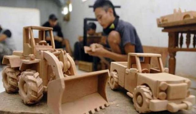 Pekerja industri kreatif