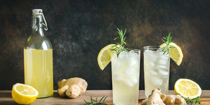 Es jahe lemon yang segar dan bisa menjadi sumber imun booster untuk tubuh kita