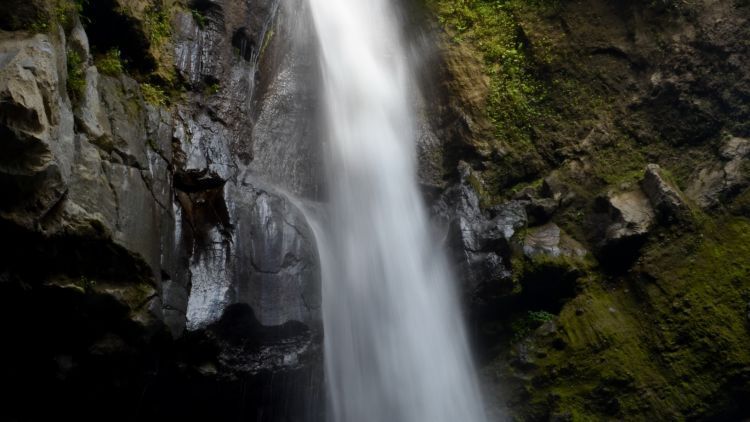 Eksotisme Air Terjun Kedung Kayang