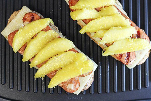 sandwich cheese mango