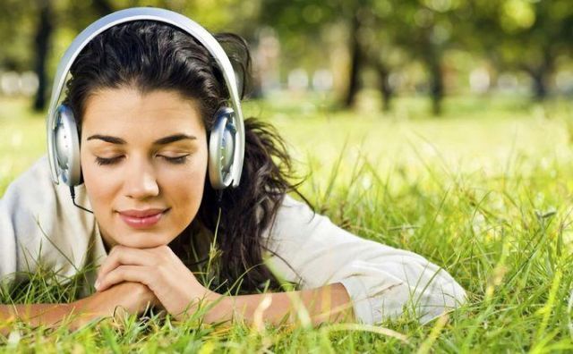 Terapi mendengarkan musik bisa meredakan rasa sakit