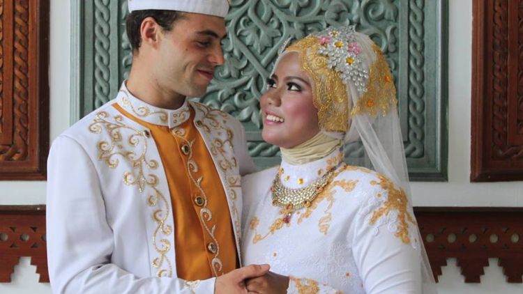 Memilih Pasangan Untuk Menaungi Hidup Berumah Tangga