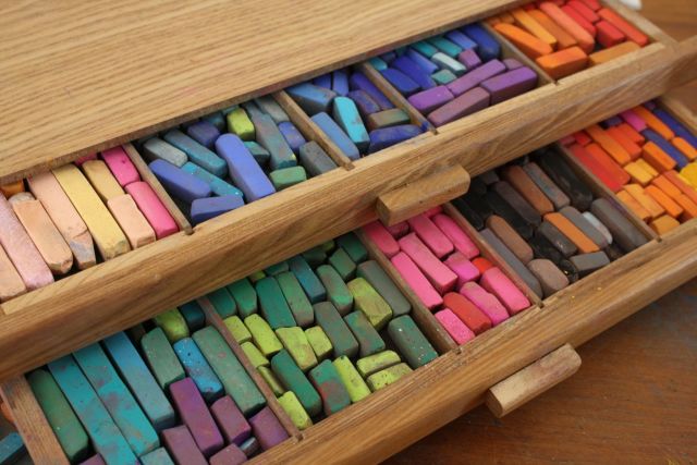 Pastel crayon