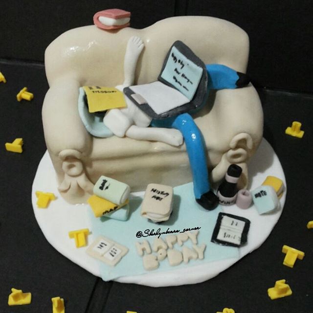 19 Ide Kue Tart yang Saking Unik Atau Imutnya Bikin Kamu Enggan Melahapnya 33 Ade lelah, Bang..
