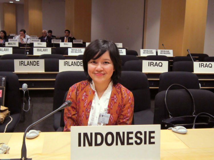 Alanda Kariza: Mendirikan Organisasi Sejak Usia 15 Hingga Tentang Jodoh Itu Seputar Memantaskan Diri. 14 Menjadi panelis di “Global Youth: Leading Change” session.