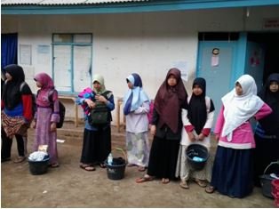 Santri Antri Mandi