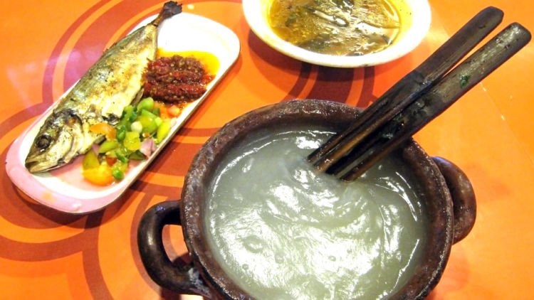 Dari Papeda Sampai Jus Gandaria, 8 Resep Olahan Khas Indonesia Timur yang Bikin Kamu Ingin Mencicipinya!