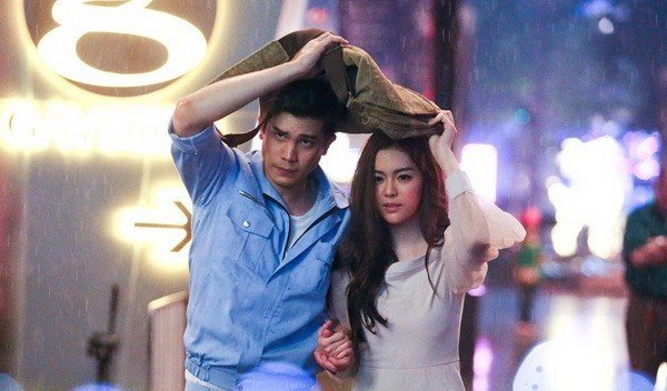 Lagi Galau, Jatuh Cinta, Sampai Bad Mood? 7 Film Ini Cocok 