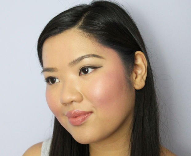 Semua Cewek Layak Tahu 6 Tips Makeup Ini. Biar Blush on + lipstik harus a