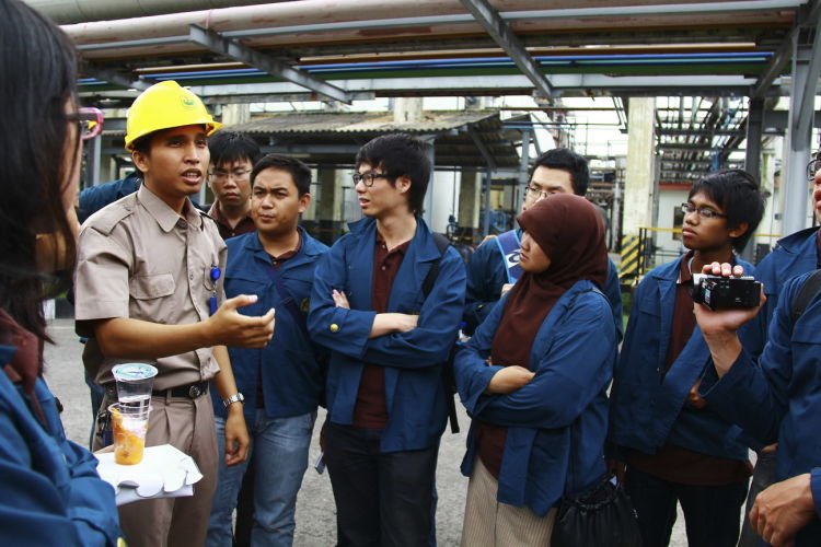26 Suka-Duka yang Paling Sering Kamu Rasa Sebagai Mahasiswa ITB. Anak ITB Sejati, Pasti Ngerti! 65 kuliah kerja Teknik Kimia