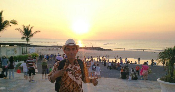 Woww… Barangnya Gede Banget ?? Begini 3 Ciri Orang yang Hidupnya Ambigu