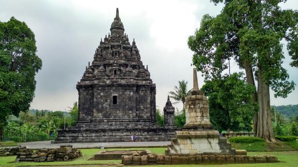 Candi
