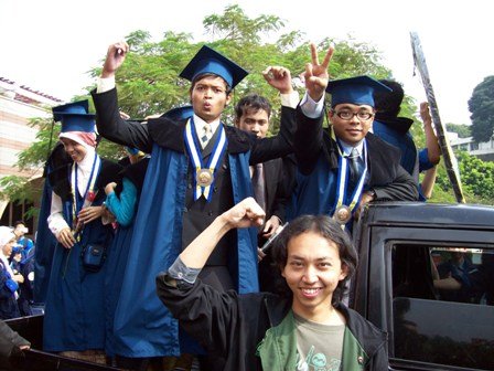 26 Suka-Duka yang Paling Sering Kamu Rasa Sebagai Mahasiswa ITB. Anak ITB Sejati, Pasti Ngerti! 74 seru banget kan