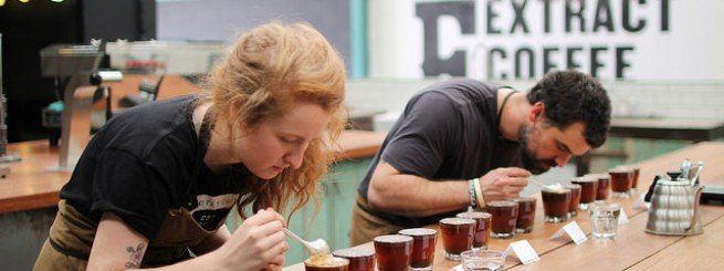 Pihak kafe langsung mencoba kopi yang diminum Mirna