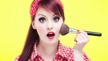 Tips Menjaga Makeup Item Agar Awet dan Tahan Lama