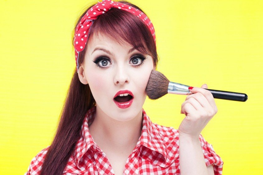 Tips Menjaga Makeup Item Agar Awet dan Tahan Lama
