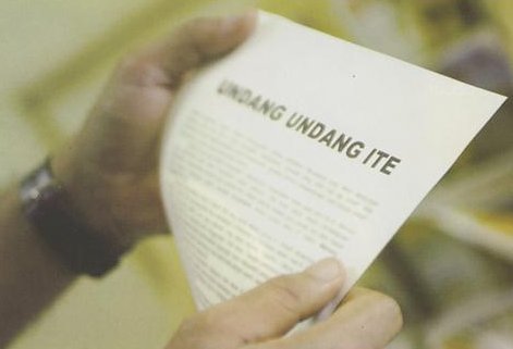 Problematika Undang-undang  Informasi dan Transaksi Elektronik