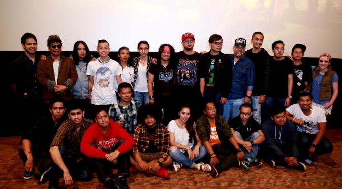 Uus juga ikut terlibat di Comic 8: Casino Kings...