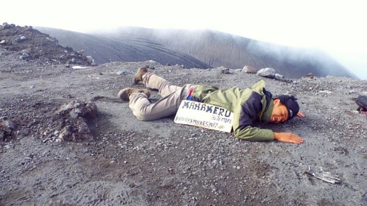 Kamu Jomblo? Ini 6 Alasan Kenapa Kamu Harus Sering Mendaki Gunung!