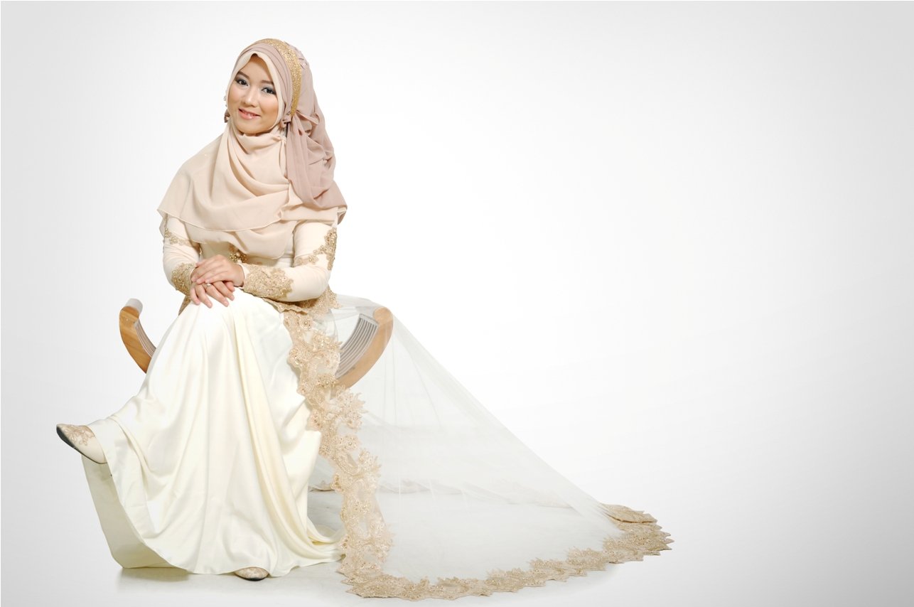 8 Inspirasi Jilbab Syari Untukmu Calon Pengantin Yang Sedang