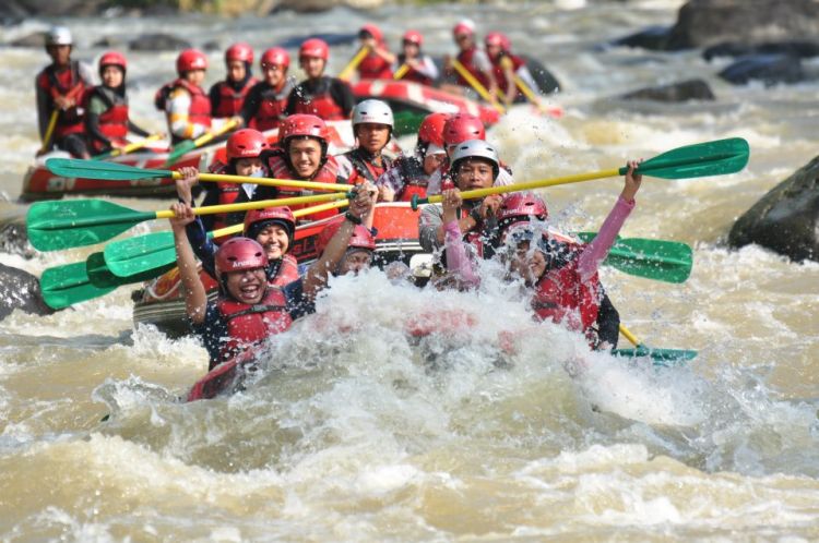 Arung-Jeram-Sungai-Citarik