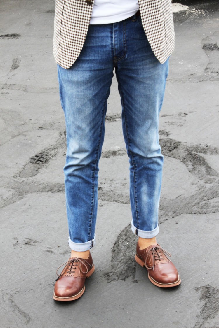 Kamu pingin kan jeans-mu berefek fading kaya gini?