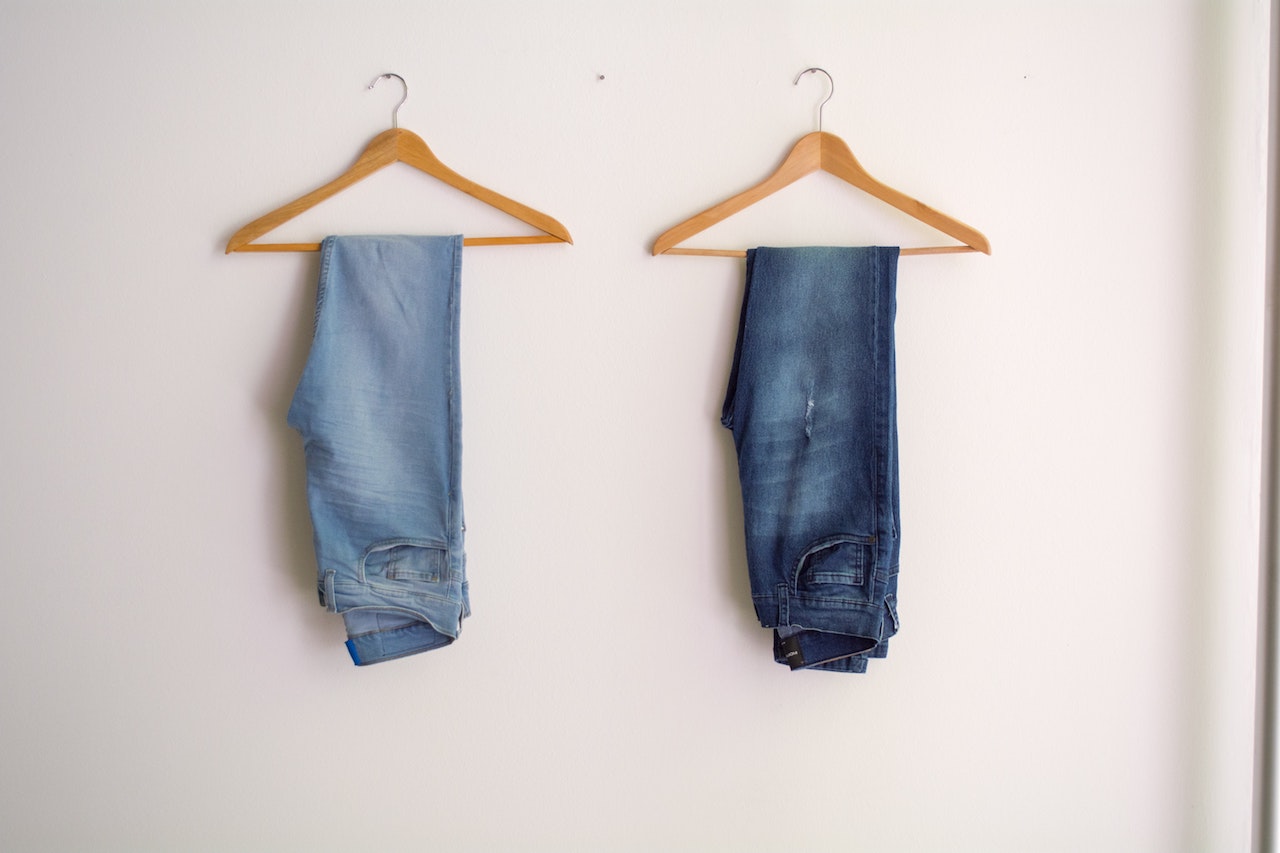 Susah Move On dari Celana Jeans? 9 Aturan Merawat Jeans Ini Wajib Kamu Tahu!