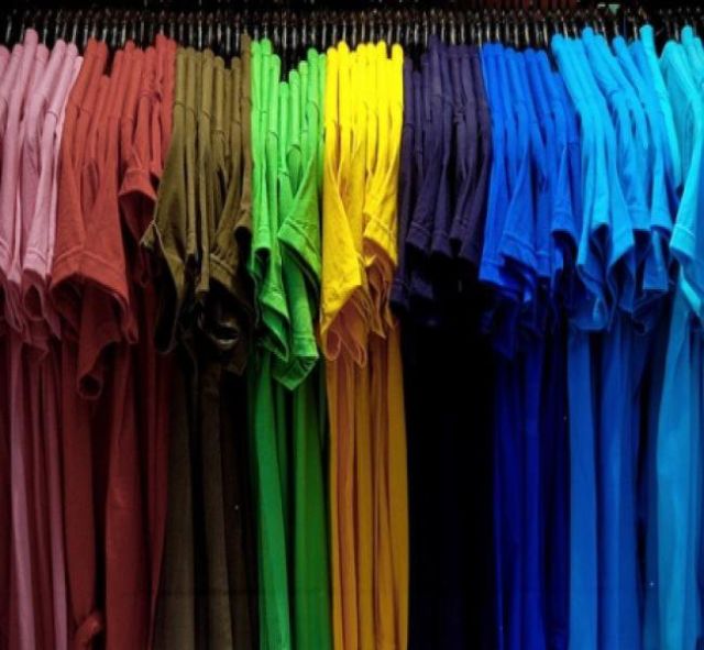 Lagi demen sablonan costum, 2 minggu juga gak habis dipakai satu-satu