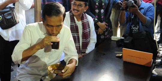 Kalo Bagi Mahasiswa Sih, Ngopi Itu Bernilai 3 SKS!