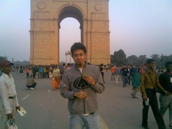 Ditolak Beasiswa Sekali Bukan Akhir Segalanya. Coba Deh Belajar Dari Perjuangan Mereka! 18 Ditolak kampus dalam negeri, Stevan akhirnya malah berhasil dapat beasiswa S1 ke India.