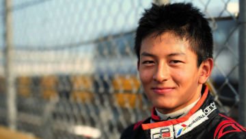 Rio Haryanto: Calon Imam Masa Depan Kita! Jago di Arena Balap dan Rajin Ibadah, Siapa Sih yang Nggak Mau Ditaarufin Sama Dia