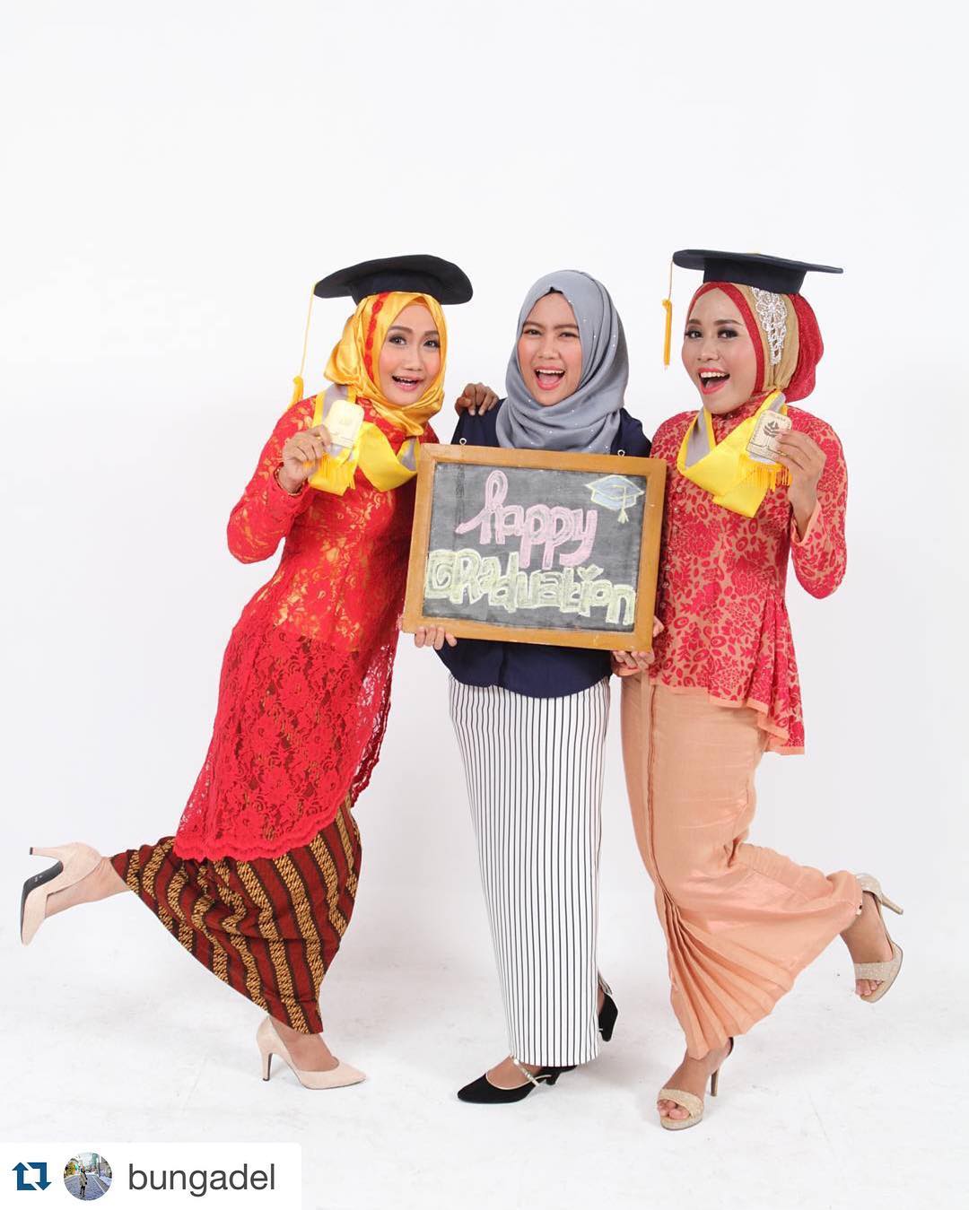 15 Ide Kebaya Muslimah Untuk Mempercantikmu Di Hari Wisuda Nanti