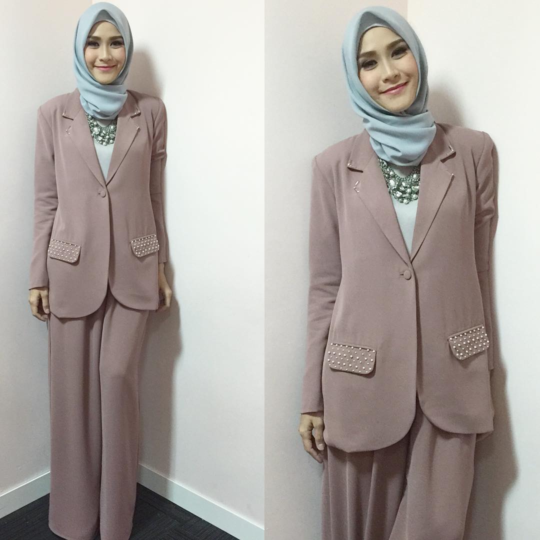 Jadi Ibu 3 Anak Malah Membuat Penampilan Zaskia Adya Mecca Semakin Kece. 12 Inspirasi Style Ini Buktinya!