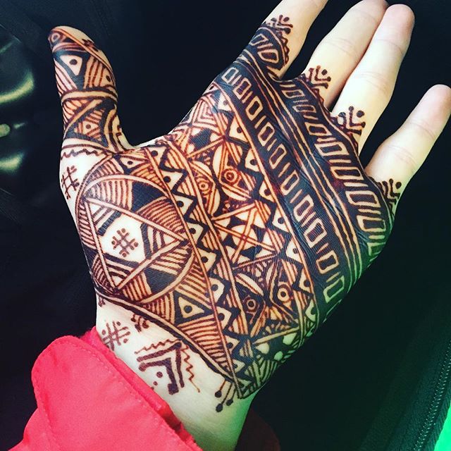 16 Inpirasi Henna Art Anti Mainstream Demi Momen Pernikahan Memaknai
