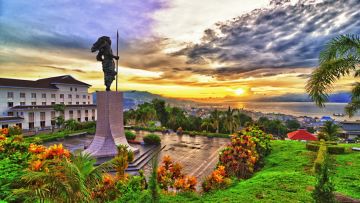 Bukan Cuma Nona Manise, Cantiknya Panorama Alam di Ambon Bisa Bikin Kamu Jatuh Cinta!