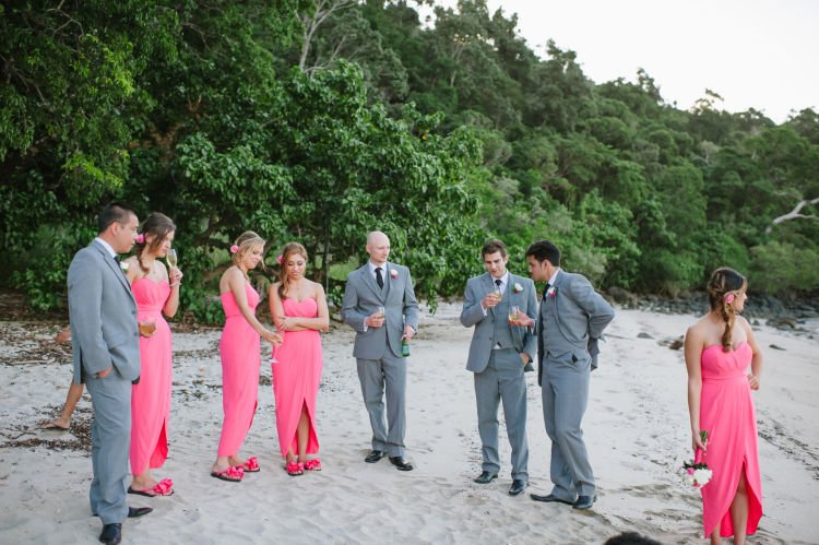 Bridesmaids-Bridal-Flip-Flops1-e1424668738592
