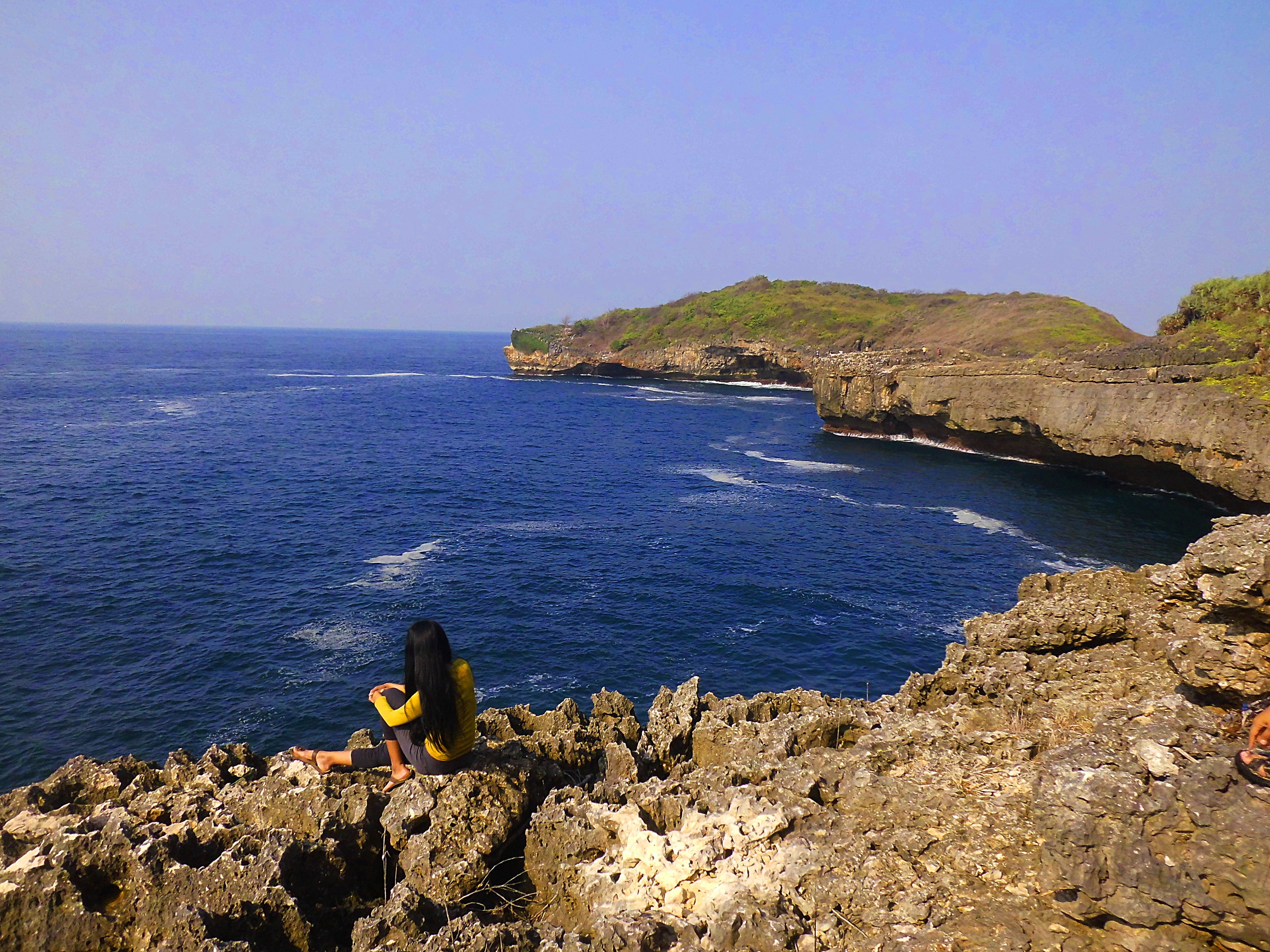 Traveling, Penawar Patah Hati