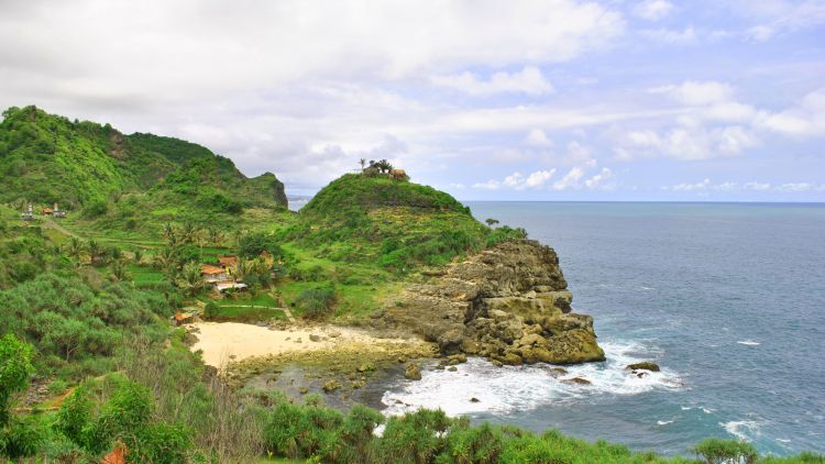 Barisan Pantai Ini Mampu Menghadirkan Rindu Untuk Kembali ke Wonogiri